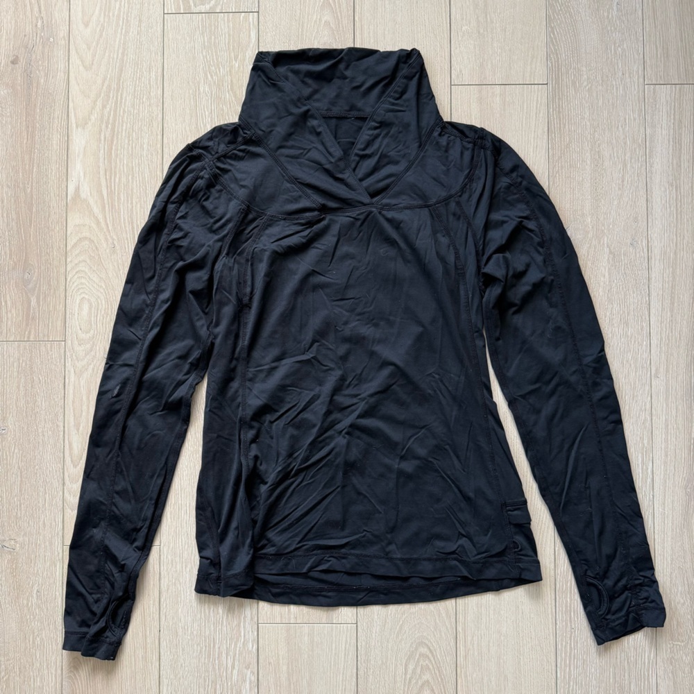 Lululemon Cowl Neck Long Sleeve Top in Black Women’s